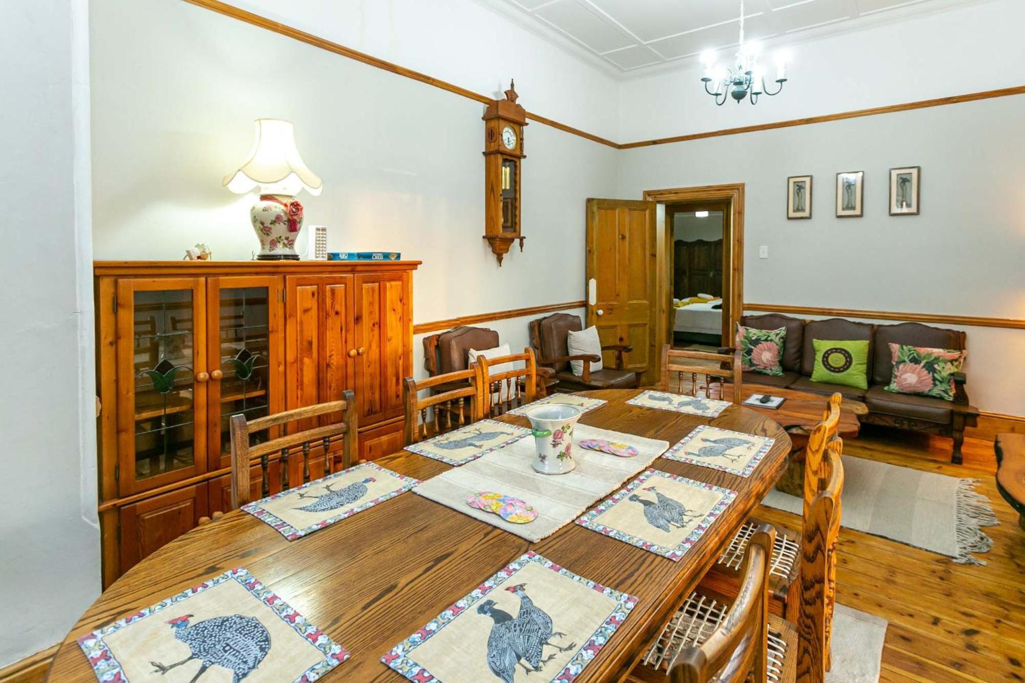 Villa Ravenscliff Self Catering Oudtshoorn Exterior foto